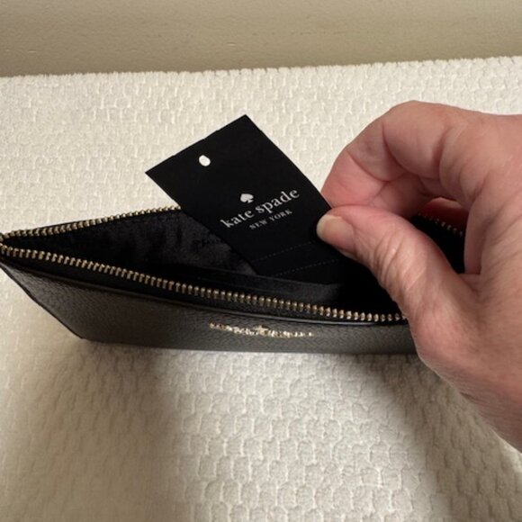NWT Kate Spade Lucy Medium L-Zip Wristlet Black Leather Pouch Gold Hardware - Picture 5 of 8